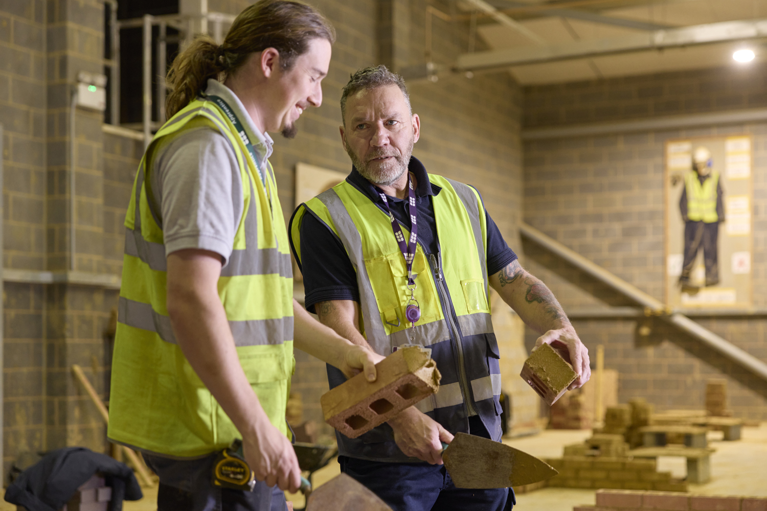 Moulton College, Davidsons Homes, and the Home Builders Federation join forces to support construction students | Northamptonshire Chamber of Commerce