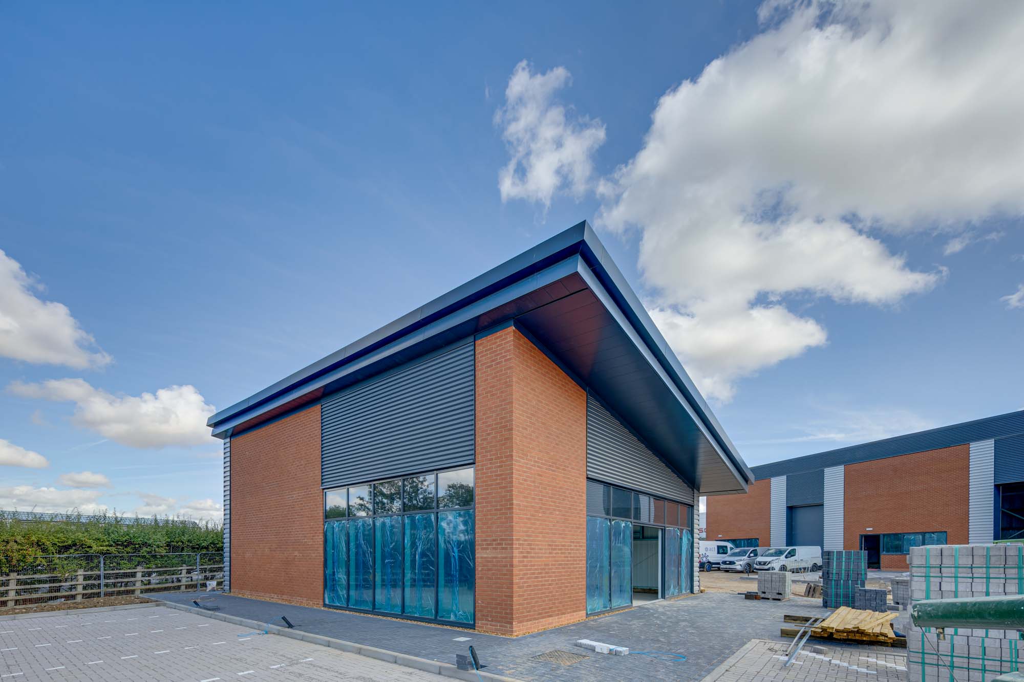 New Retail Unit at Towcester Trade Park Nears Completion and Prepares for Occupation | Northamptonshire Chamber of Commerce