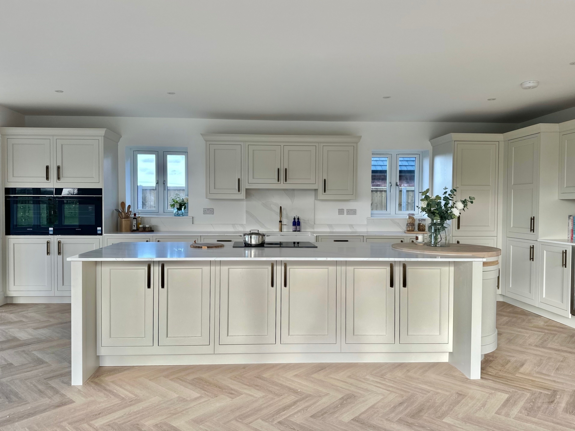 Bell delivers premium kitchen fit-out for 14-home development on the edge of the Cotswolds | Northamptonshire Chamber of Commerce